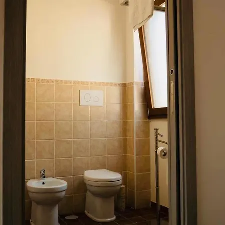 Pensionat Policastro E Mare Santa Marina (Campania)